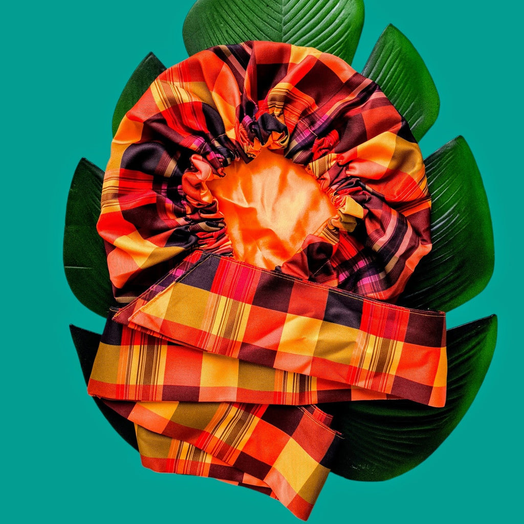 Bonnet madras en satin (AVEC BANDE)